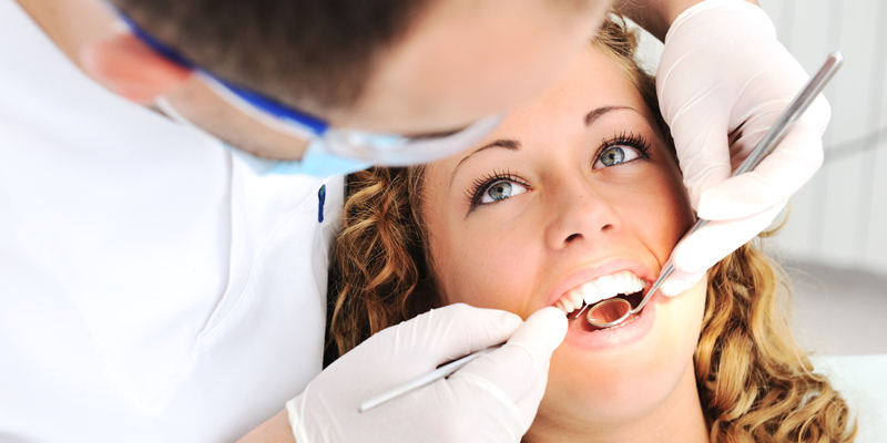 PERFECT SMILE para lhe proporcionar serviços de Implantologia e Estética Dentária